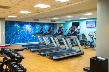 2100 SqFt Penthouse Suite W- Strip Views! POOL GYM - image 2