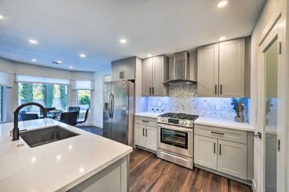 Top-Notch Las Vegas Oasis with Games Golf and More! - image 11