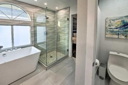 Top-Notch Las Vegas Oasis with Games Golf and More! - image 16