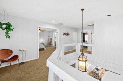 Quiet 3 bed Home with Heated Pool and Movie Room! - image 10