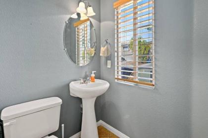 Quiet 3 bed Home with Heated Pool and Movie Room! - image 2