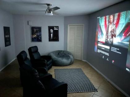 Quiet 3 bed Home with Heated Pool and Movie Room! - image 7