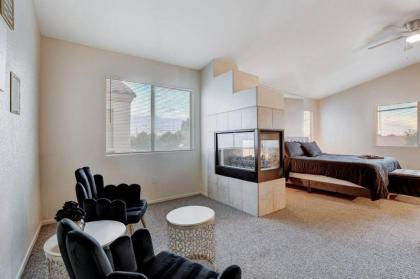 NEW Vacation House with 4BD and a POOL near Vegas strip - image 4