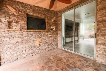 Treasure Bay- Luxury W/ Pool Hot Tub by the Strip - image 5