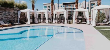 Vibrant Downtown Summerlin Condo - image 4