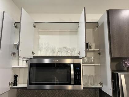 Vibrant Downtown Summerlin Condo - image 7