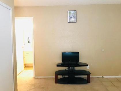 Independent 1 bed 1 bath bedding bedroom for rent - image 3