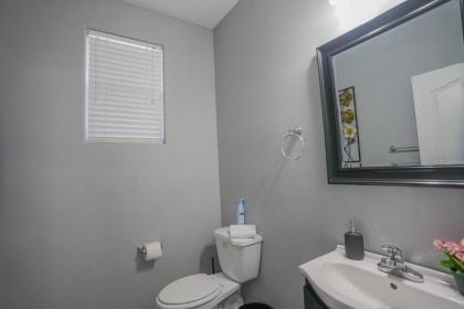 Private HouseBest RatesSleeps 12Parking15 min StripPets allowedBook Now - image 12