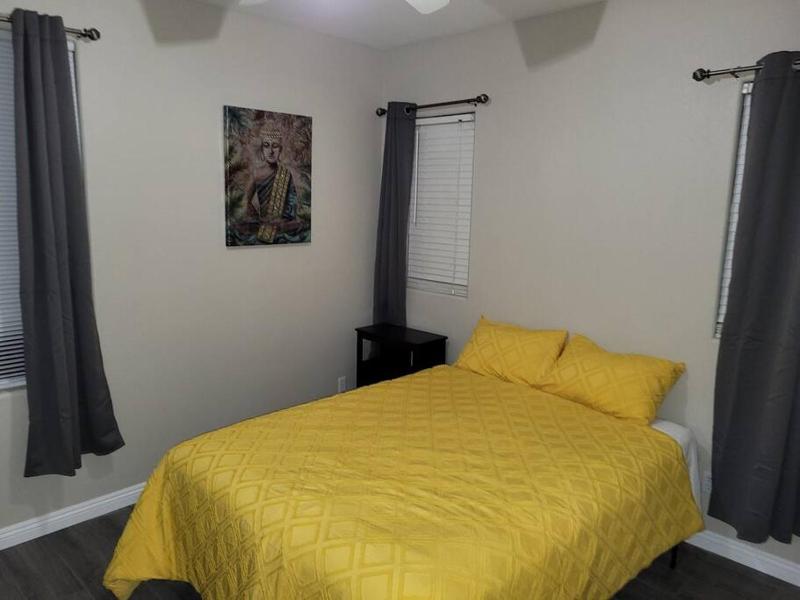 5 bed 3.5 baths - image 2
