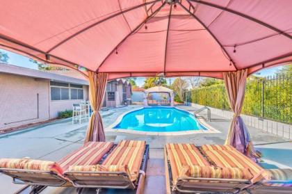 Royal Palace - Modern home w/ Pool near The Strip - image 6