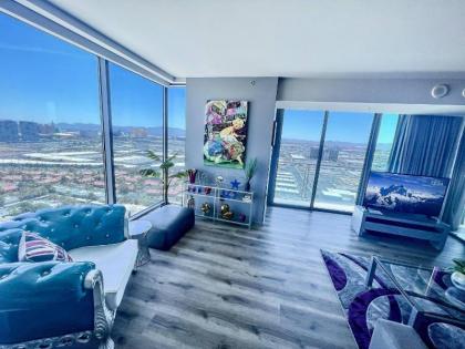 Palms Place Strip View 33rd Floor 1 Bedroom - image 3
