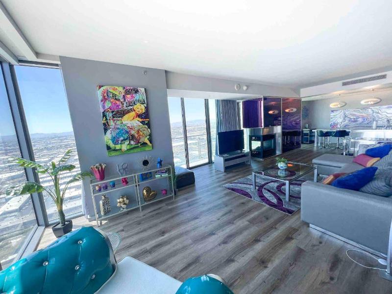 Palms Place Strip View 33rd Floor 1 Bedroom - image 5