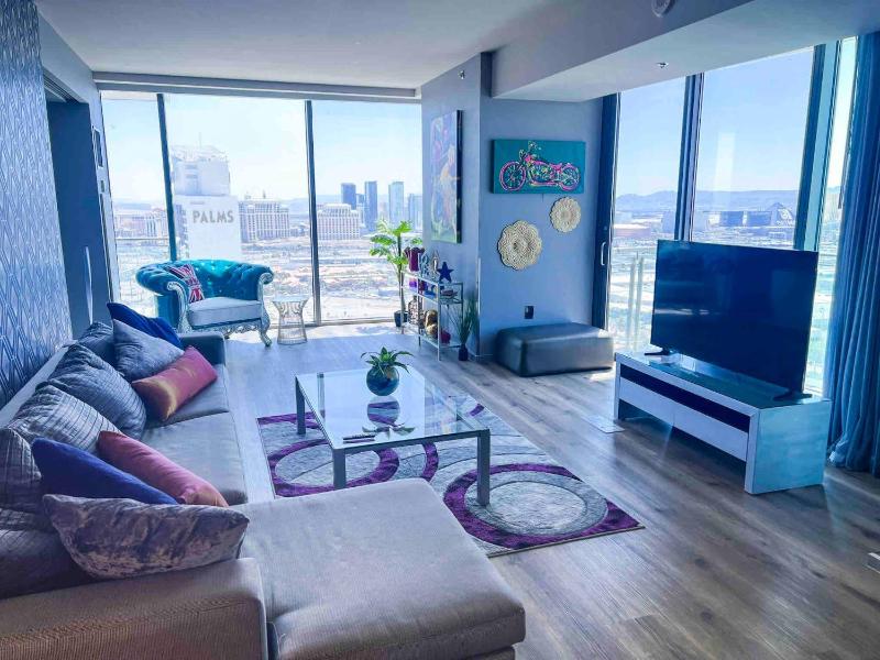 Palms Place Strip View 33rd Floor 1 Bedroom - image 7