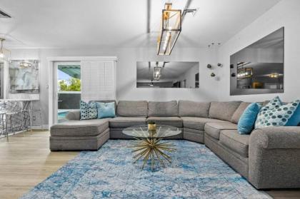 4bdrm 2 Bath Pool Close To Strip Conventions - image 2