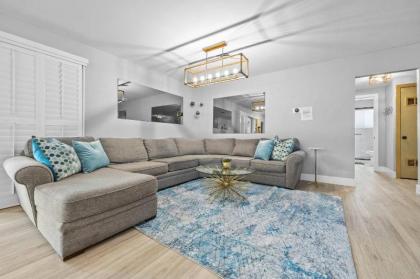 4bdrm 2 Bath Pool Close To Strip Conventions - image 4