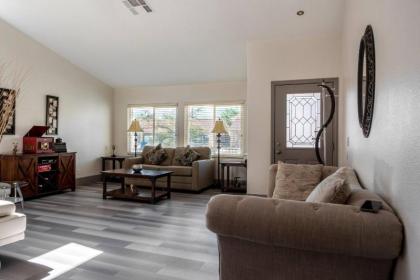 1900 Sqft House 5beds3bath Wheated Poolspabbq - image 9