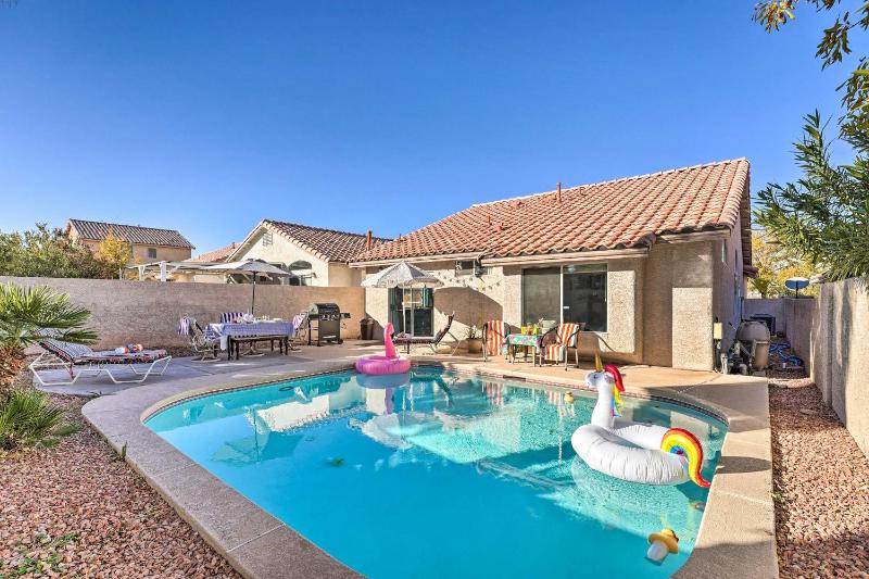 Las Vegas Retreat with Pool about 6 Mi to Strip! - image 6