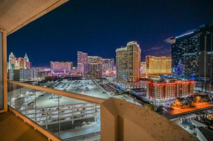 MGM Signature Towers Balcony Suite Strip View - NO RESORT FEES! - image 16