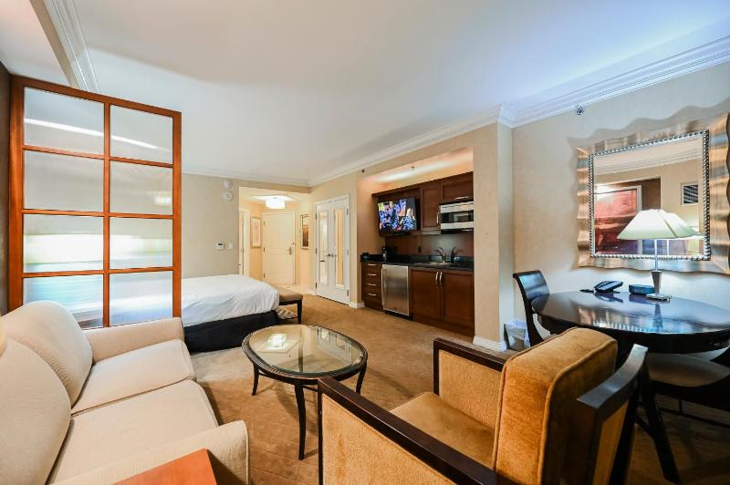 MGM Signature Towers Balcony Suite Strip View - NO RESORT FEES! - image 3
