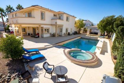 Luxury Vacation 4000 Sq Ft House Huge Pool / Spa minutes to the Strip Vegas View - image 1