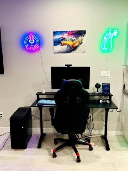 Ultimate Gaming & Streaming House - image 5