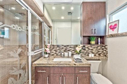 LV Casa - Modern Home W/ Pool By the Strip 50% OFF - image 9