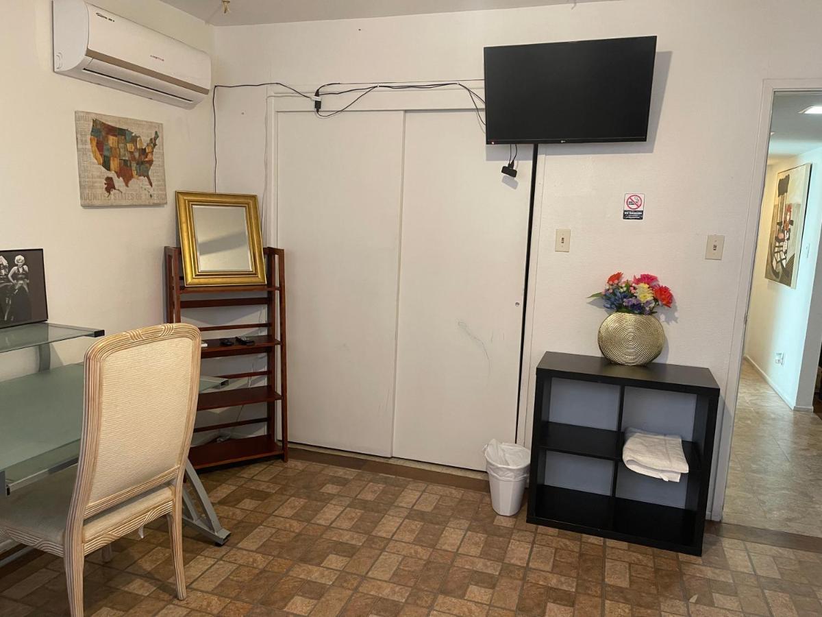 The Yellow Penthouse - image 6