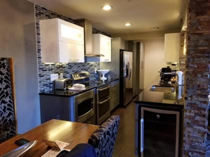 Holiday Inn Desert Club Resort