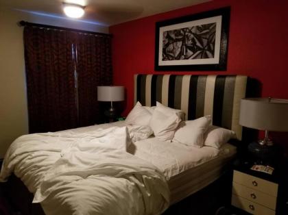 Holiday Inn Desert Club Resort - image 6