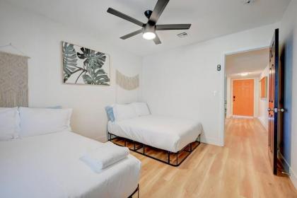 Orange Blossom 8 Bds+Casita+Pool - image 14