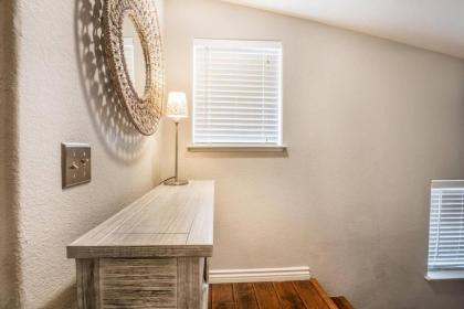 Townhome in Las Vegas - image 14
