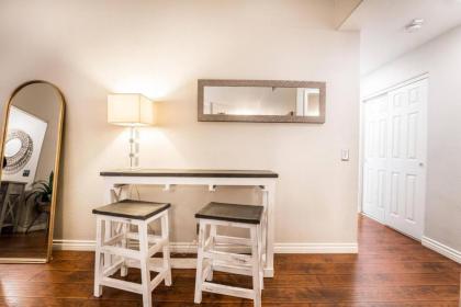 Townhome in Las Vegas - image 17