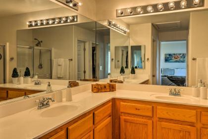 Charming Las Vegas Home by Golf Courses and Casinos! - image 17