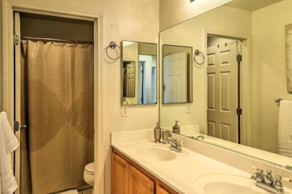 Charming Las Vegas Home by Golf Courses and Casinos! - image 21
