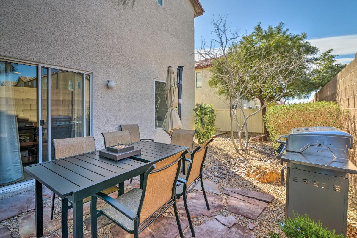 Charming Las Vegas Home by Golf Courses and Casinos! - image 3