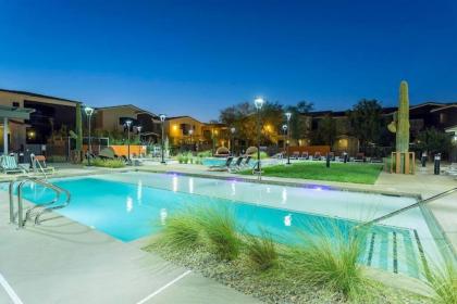 Luxury Apartment Oasis Extended Stays - image 3