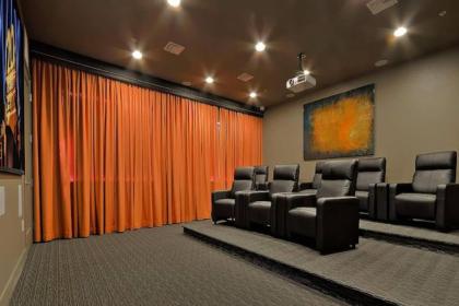 Luxury Apartment Oasis Extended Stays - image 8