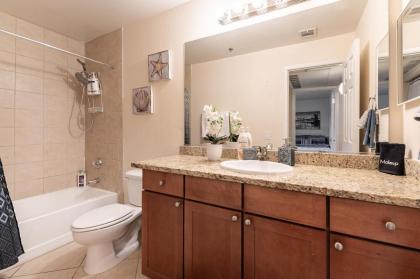 Stylish Cozy 2BR2BA Condo near Rio Vegas Luxury - image 11