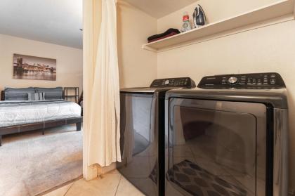 Stylish Cozy 2BR2BA Condo near Rio Vegas Luxury - image 18