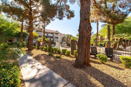 Stylish Cozy 2BR2BA Condo near Rio Vegas Luxury - image 21