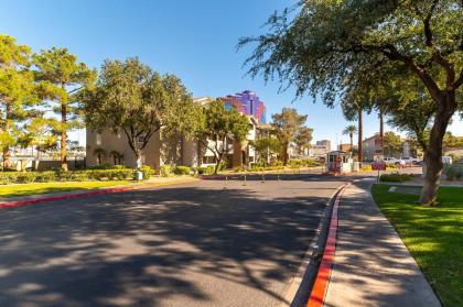 Stylish Cozy 2BR2BA Condo near Rio Vegas Luxury - image 24