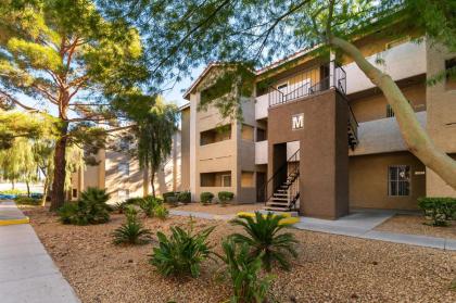 Stylish Cozy 2BR2BA Condo near Rio Vegas Luxury - image 7