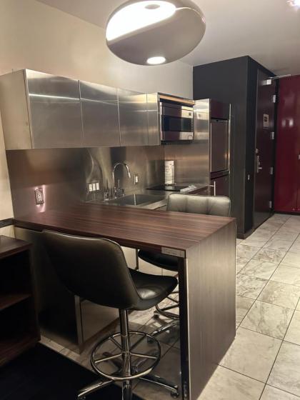 Amazing Luxury Suite 25th floor - image 11
