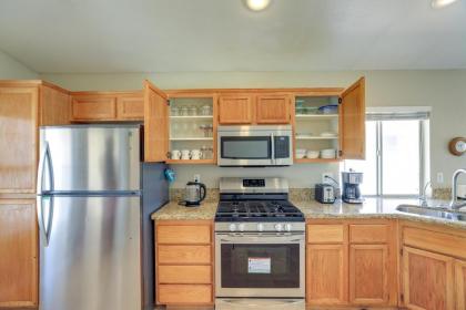 Pet-Friendly Las Vegas Home - 11 Mi to Strip - image 9