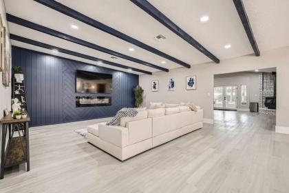 Namastay Villa 4k sqft Sauna Indoor Pool - image 26