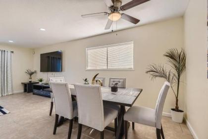 Cheerful Home w/ Game Room! 10 Min to Strip! - image 10
