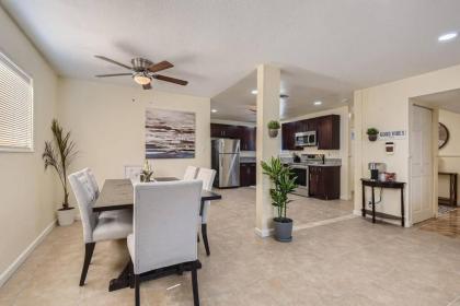 Cheerful Home w/ Game Room! 10 Min to Strip! - image 25
