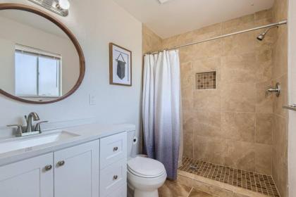 Cheerful Home w/ Game Room! 10 Min to Strip! - image 5