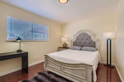 Cheerful Home w/ Game Room! 10 Min to Strip! - image 7