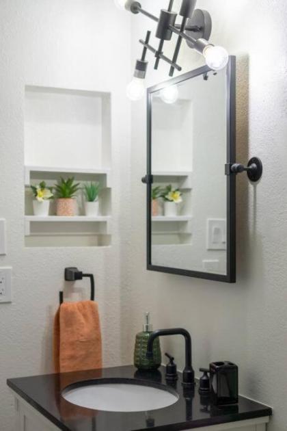 Stylish 3 bedroom home near the Las Vegas Strip - image 28